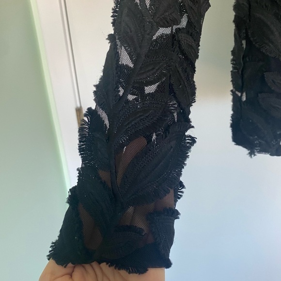 Ann Taylor Factory Women's 3D Leaf Black Peplum LongSleeve Top Size M - Picture 3 of 4